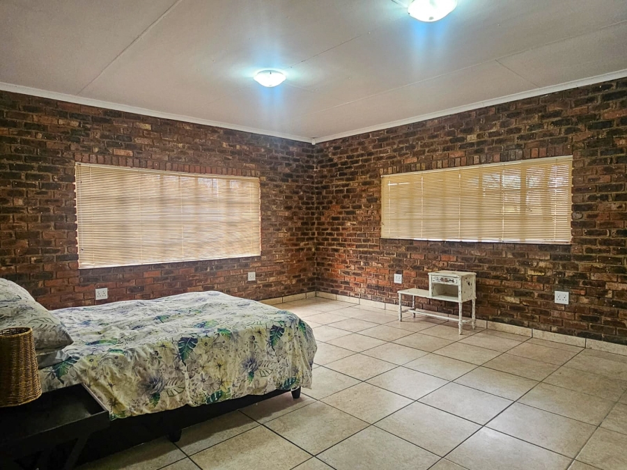 3 Bedroom Property for Sale in Lindequesdrif North West
